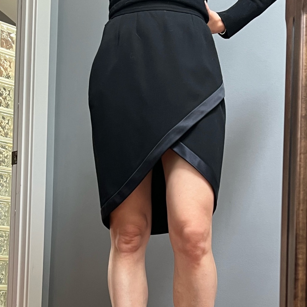 Yves Saint Laurent smoking satin lapel skirt ICONIC piece and like new